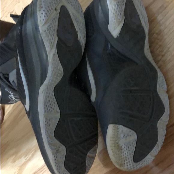 Lebron 9 - Picture 3 of 4